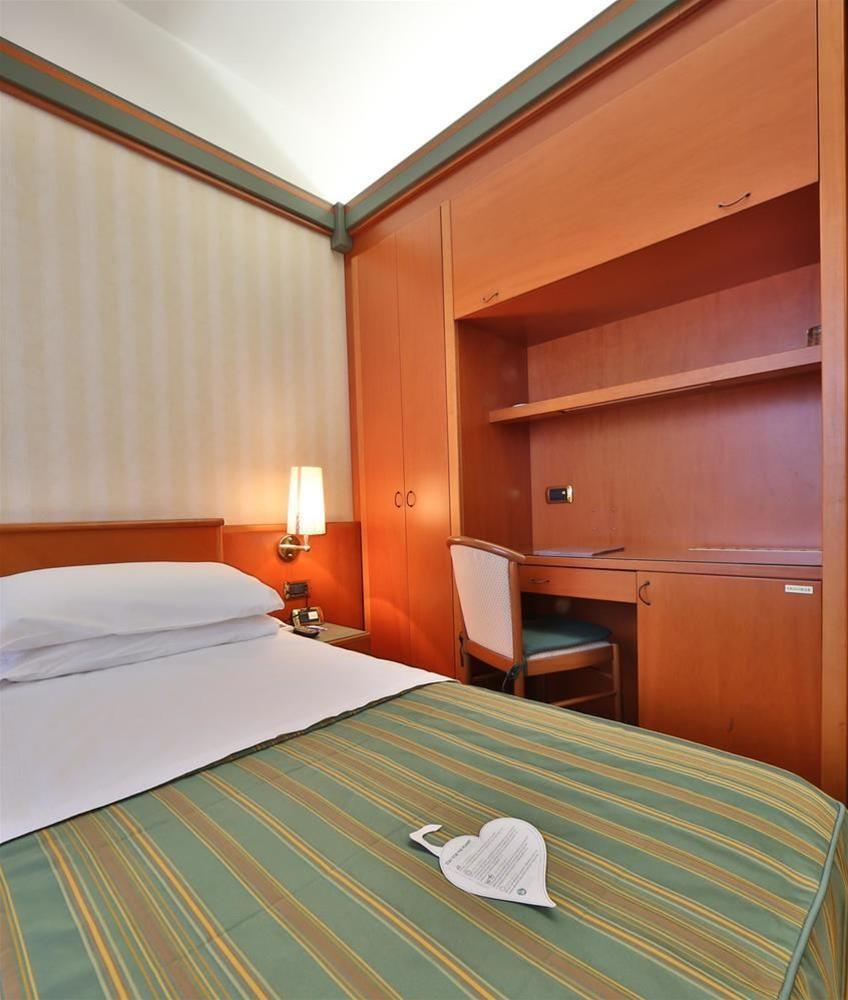 Jet Hotel, Sure Hotel Collection By Best Western Gallarate Eksteriør billede